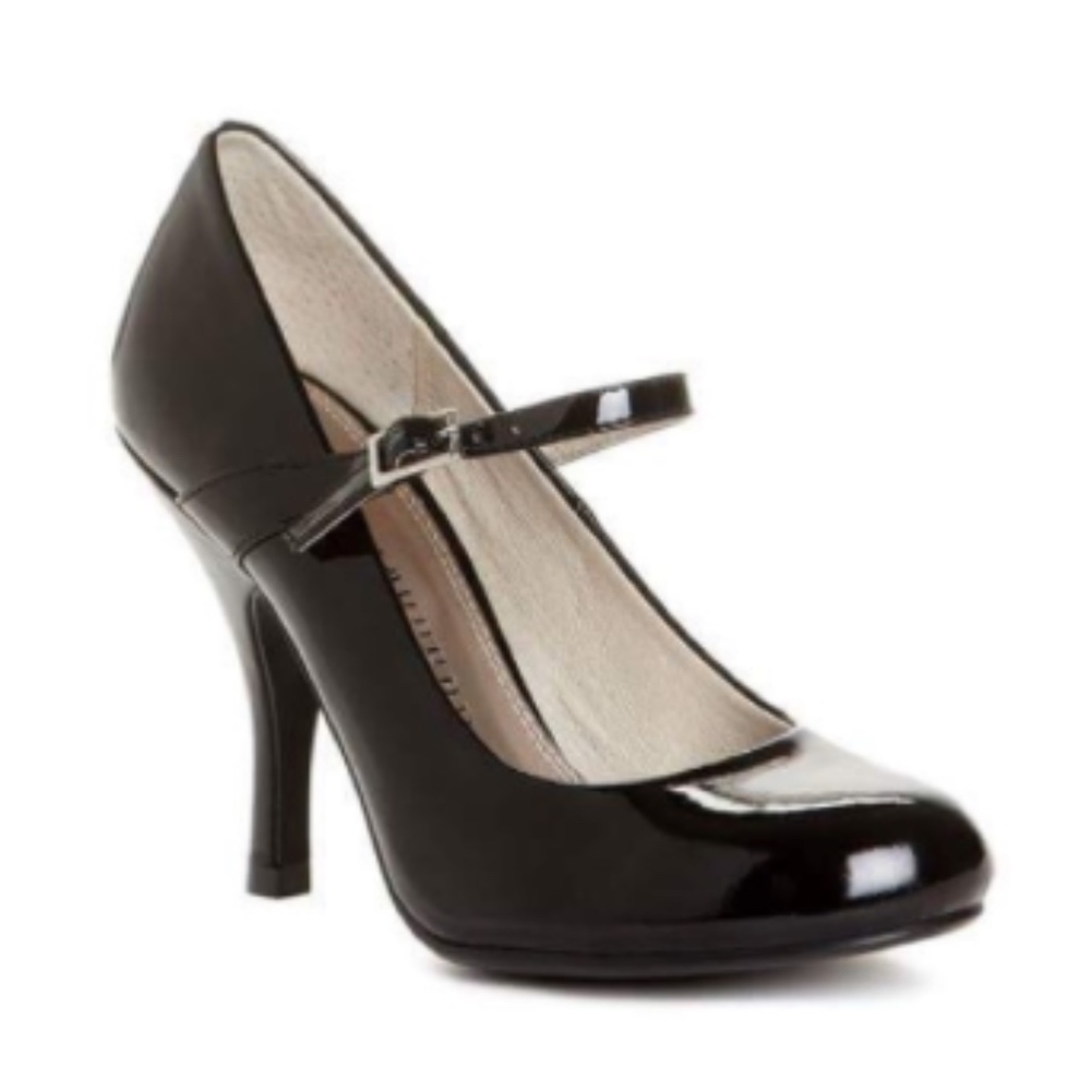 Chinese Laundry Black Heels